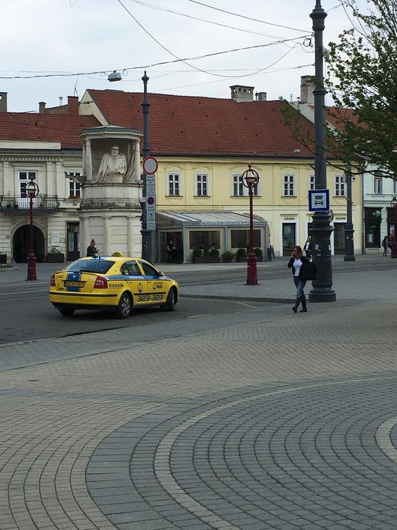 Apartamento Senorita Miskolc Exterior foto